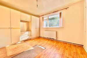 Bedroom- click for photo gallery